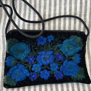 Vintage (no name) Purse